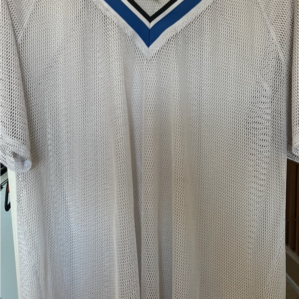 White Mesh V-Neck Woman’s Shirt
